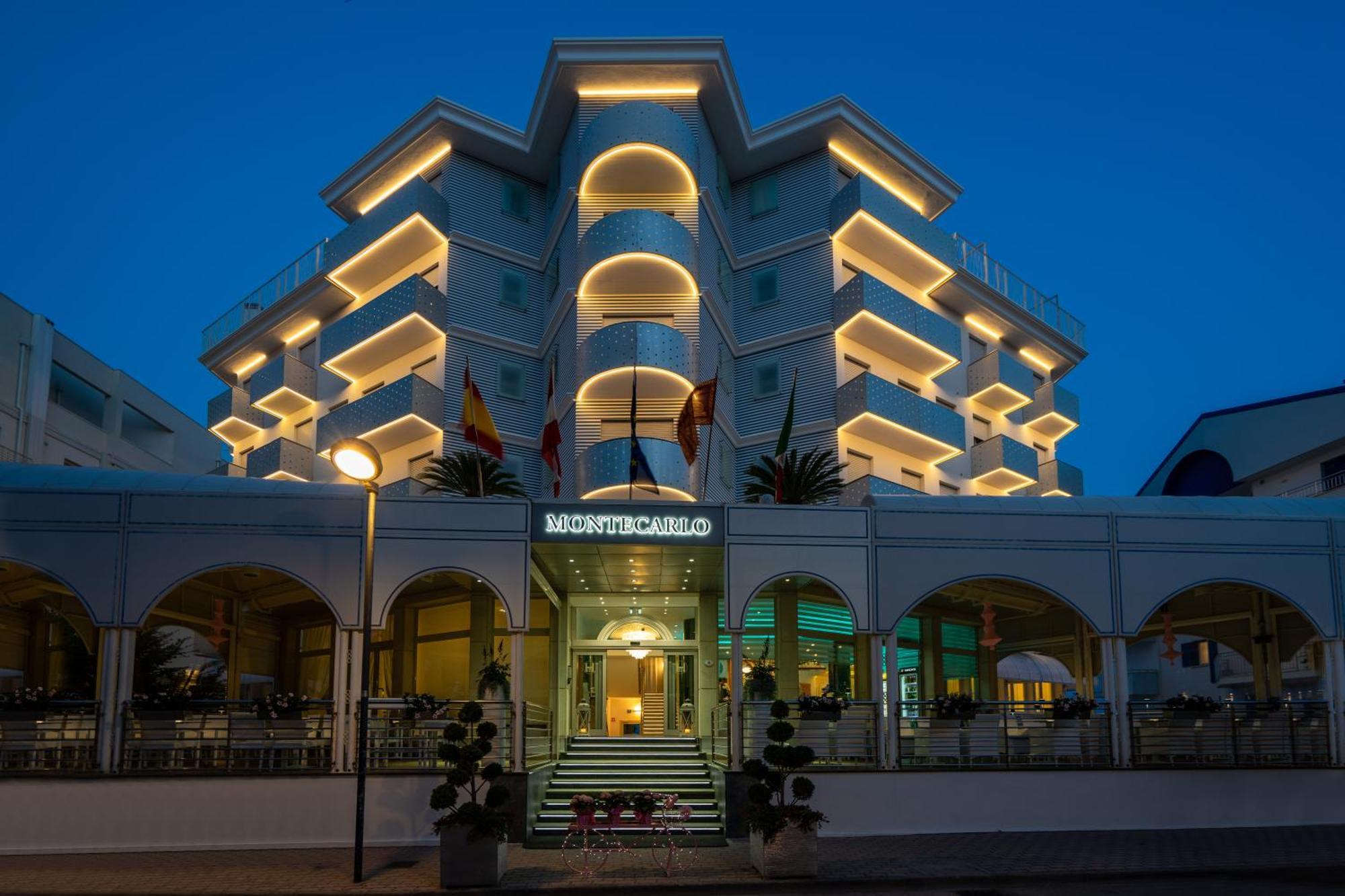 Hotel Montecarlo 3 Stelle Superior Caorle Exterior photo